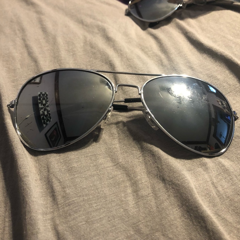 Forever 21 mirrored sunglasses